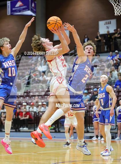 Thumbnail 2 in Richfield vs. Manti (UHSAA 3A Quarterfinal) photogallery.