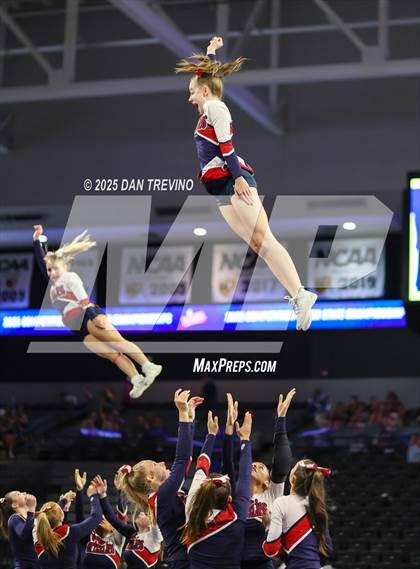 Thumbnail 3 in Grassfield (VHSL Class 6 State Championship) photogallery.