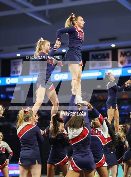 Thumbnail 2 in Grassfield (VHSL Class 6 State Championship) photogallery.