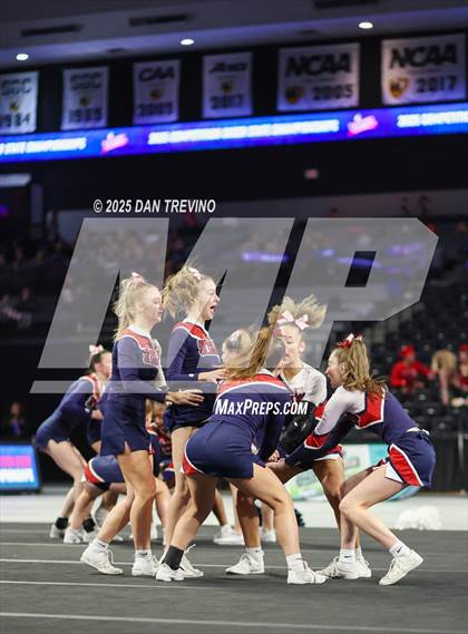 Thumbnail 3 in Grassfield (VHSL Class 6 State Championship) photogallery.