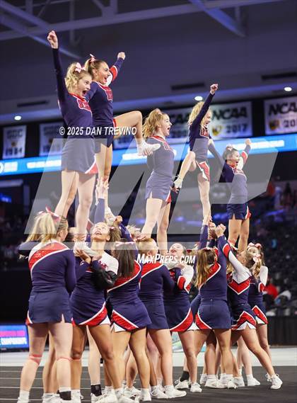 Thumbnail 3 in Grassfield (VHSL Class 6 State Championship) photogallery.