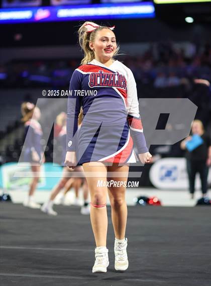 Thumbnail 2 in Grassfield (VHSL Class 6 State Championship) photogallery.