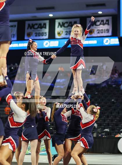 Thumbnail 1 in Grassfield (VHSL Class 6 State Championship) photogallery.