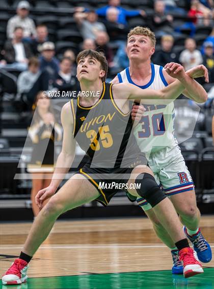 Thumbnail 1 in Union vs Richfield (UHSAA 3A Quarterfinal) photogallery.