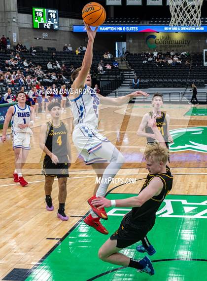 Thumbnail 1 in Union vs Richfield (UHSAA 3A Quarterfinal) photogallery.