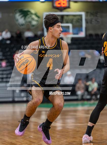 Thumbnail 3 in Union vs Richfield (UHSAA 3A Quarterfinal) photogallery.