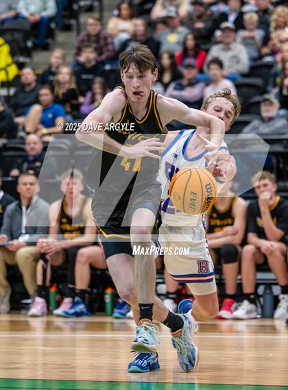 Thumbnail 3 in Union vs Richfield (UHSAA 3A Quarterfinal) photogallery.
