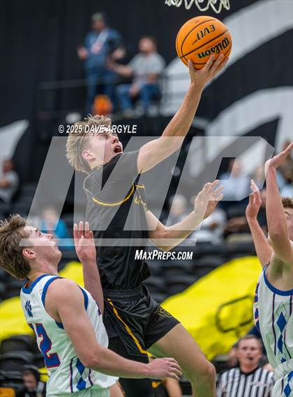 Thumbnail 2 in Union vs Richfield (UHSAA 3A Quarterfinal) photogallery.