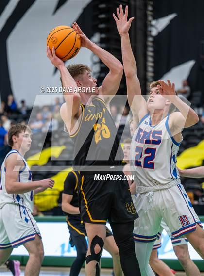 Thumbnail 3 in Union vs Richfield (UHSAA 3A Quarterfinal) photogallery.