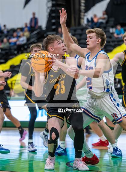 Thumbnail 2 in Union vs Richfield (UHSAA 3A Quarterfinal) photogallery.