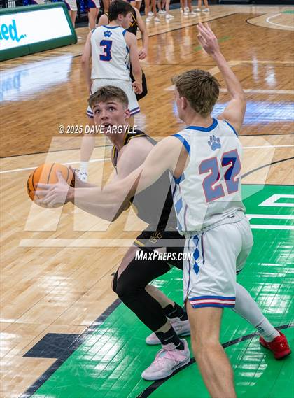 Thumbnail 2 in Union vs Richfield (UHSAA 3A Quarterfinal) photogallery.