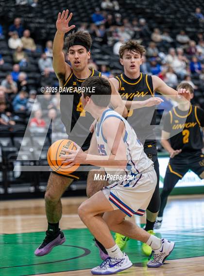 Thumbnail 1 in Union vs Richfield (UHSAA 3A Quarterfinal) photogallery.