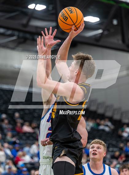 Thumbnail 1 in Union vs Richfield (UHSAA 3A Quarterfinal) photogallery.