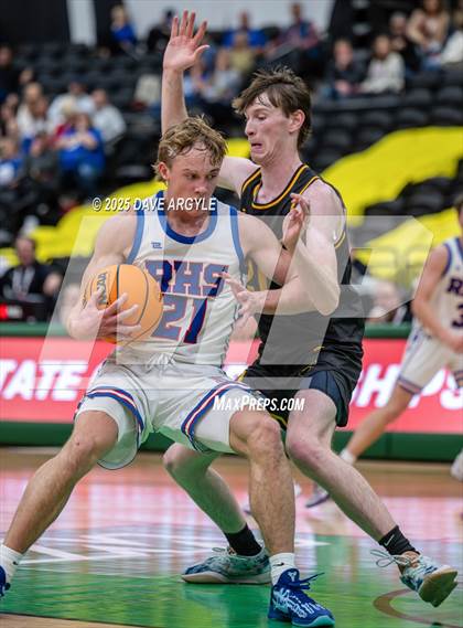 Thumbnail 3 in Union vs Richfield (UHSAA 3A Quarterfinal) photogallery.