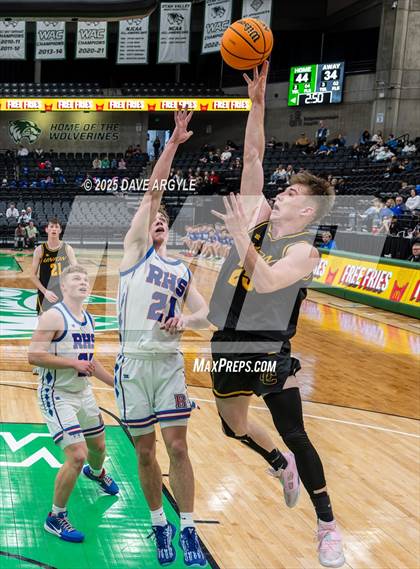 Thumbnail 3 in Union vs Richfield (UHSAA 3A Quarterfinal) photogallery.