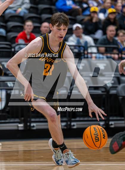 Thumbnail 1 in Union vs Richfield (UHSAA 3A Quarterfinal) photogallery.