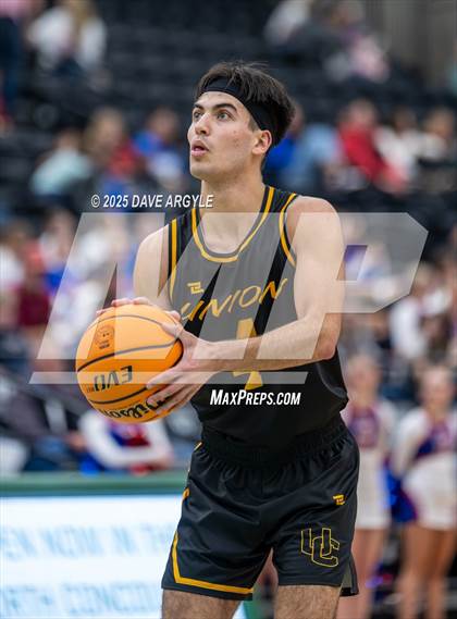 Thumbnail 3 in Union vs Richfield (UHSAA 3A Quarterfinal) photogallery.