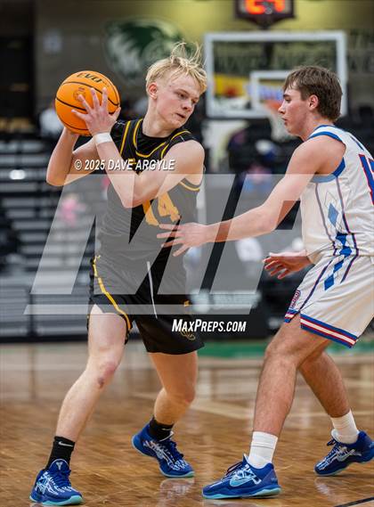 Thumbnail 2 in Union vs Richfield (UHSAA 3A Quarterfinal) photogallery.
