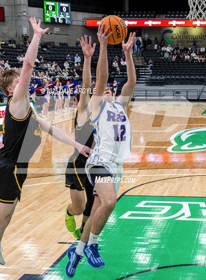 Thumbnail 3 in Union vs Richfield (UHSAA 3A Quarterfinal) photogallery.