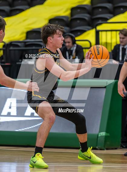 Thumbnail 2 in Union vs Richfield (UHSAA 3A Quarterfinal) photogallery.