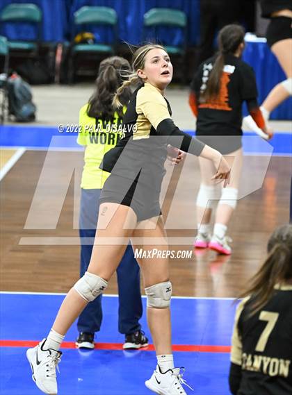 Thumbnail 3 in Rock Canyon vs. Grandview (CHSAA 5A Semi-Final) photogallery.