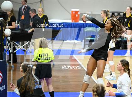 Thumbnail 2 in Rock Canyon vs. Grandview (CHSAA 5A Semi-Final) photogallery.