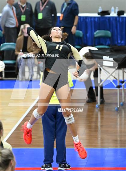 Thumbnail 1 in Rock Canyon vs. Grandview (CHSAA 5A Semi-Final) photogallery.