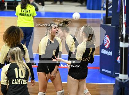 Thumbnail 3 in Rock Canyon vs. Grandview (CHSAA 5A Semi-Final) photogallery.