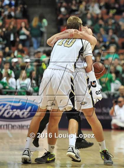 Thumbnail 2 in Oak Park vs. Bonita (CIF SS 3AA Final) photogallery.