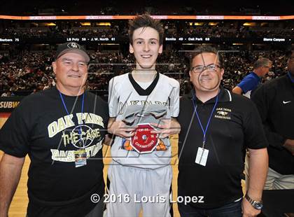 Thumbnail 3 in Oak Park vs. Bonita (CIF SS 3AA Final) photogallery.