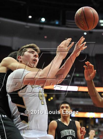 Thumbnail 3 in Oak Park vs. Bonita (CIF SS 3AA Final) photogallery.