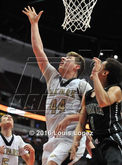 Thumbnail 2 in Oak Park vs. Bonita (CIF SS 3AA Final) photogallery.