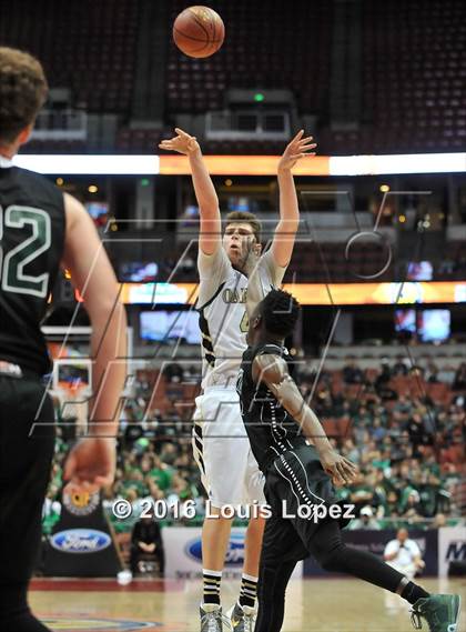 Thumbnail 2 in Oak Park vs. Bonita (CIF SS 3AA Final) photogallery.