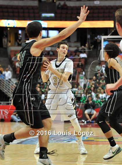 Thumbnail 3 in Oak Park vs. Bonita (CIF SS 3AA Final) photogallery.