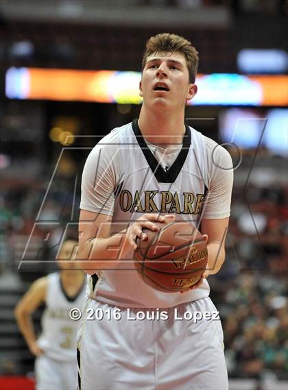 Thumbnail 2 in Oak Park vs. Bonita (CIF SS 3AA Final) photogallery.