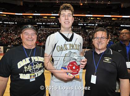 Thumbnail 3 in Oak Park vs. Bonita (CIF SS 3AA Final) photogallery.