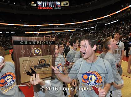 Thumbnail 3 in Oak Park vs. Bonita (CIF SS 3AA Final) photogallery.