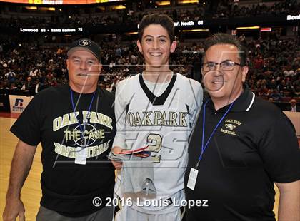 Thumbnail 3 in Oak Park vs. Bonita (CIF SS 3AA Final) photogallery.