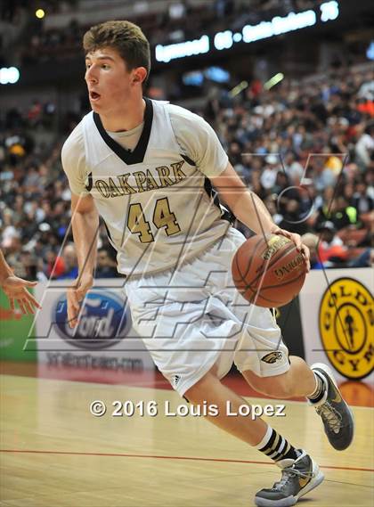 Thumbnail 1 in Oak Park vs. Bonita (CIF SS 3AA Final) photogallery.