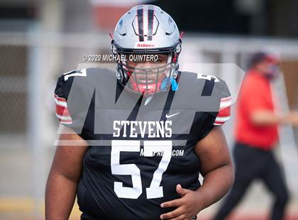 Thumbnail 3 in Stevens vs. Harlingen (UIL Class 6A Division 1 2nd Round Playoff) photogallery.