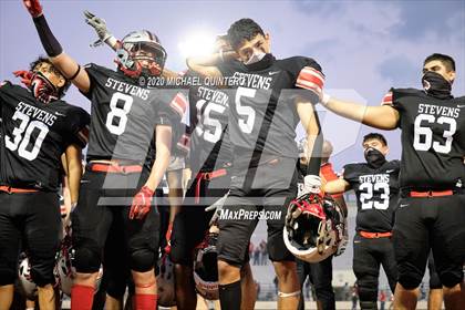 Thumbnail 1 in Stevens vs. Harlingen (UIL Class 6A Division 1 2nd Round Playoff) photogallery.