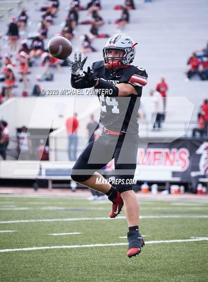 Thumbnail 2 in Stevens vs. Harlingen (UIL Class 6A Division 1 2nd Round Playoff) photogallery.