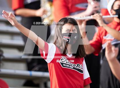 Thumbnail 3 in Stevens vs. Harlingen (UIL Class 6A Division 1 2nd Round Playoff) photogallery.