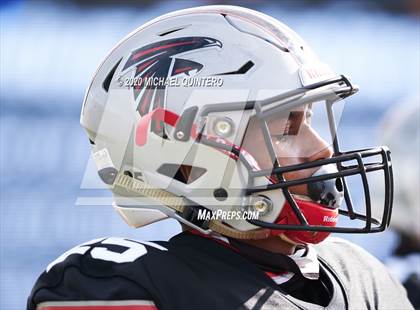 Thumbnail 3 in Stevens vs. Harlingen (UIL Class 6A Division 1 2nd Round Playoff) photogallery.