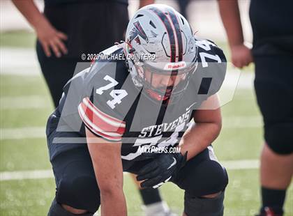 Thumbnail 3 in Stevens vs. Harlingen (UIL Class 6A Division 1 2nd Round Playoff) photogallery.