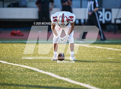 Thumbnail 1 in Stevens vs. Harlingen (UIL Class 6A Division 1 2nd Round Playoff) photogallery.