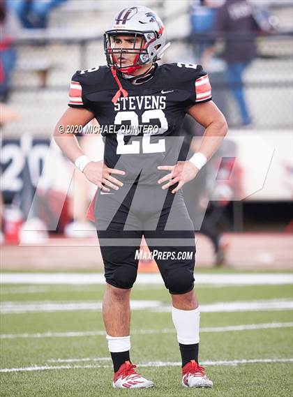 Thumbnail 1 in Stevens vs. Harlingen (UIL Class 6A Division 1 2nd Round Playoff) photogallery.