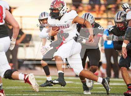 Thumbnail 3 in Stevens vs. Harlingen (UIL Class 6A Division 1 2nd Round Playoff) photogallery.