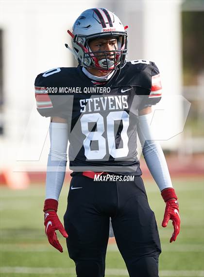 Thumbnail 1 in Stevens vs. Harlingen (UIL Class 6A Division 1 2nd Round Playoff) photogallery.