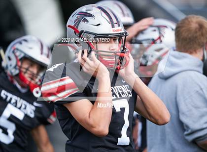 Thumbnail 1 in Stevens vs. Harlingen (UIL Class 6A Division 1 2nd Round Playoff) photogallery.
